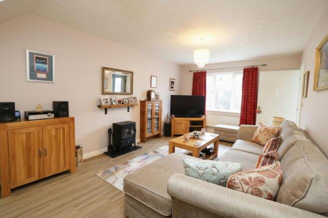 Heol Pilipala, Rhoose, CF62 photo 4