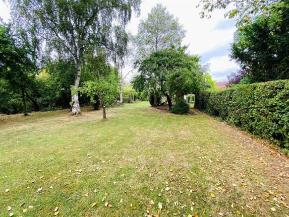 3 bed Detached Bungalow for sale Image 5