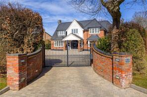 12, The Avenue, Dunstable LU6 2AA