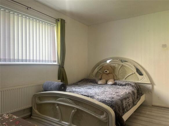 1 bed Apartment for sale Image 8
