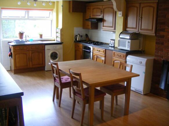 KITCHEN/DINER