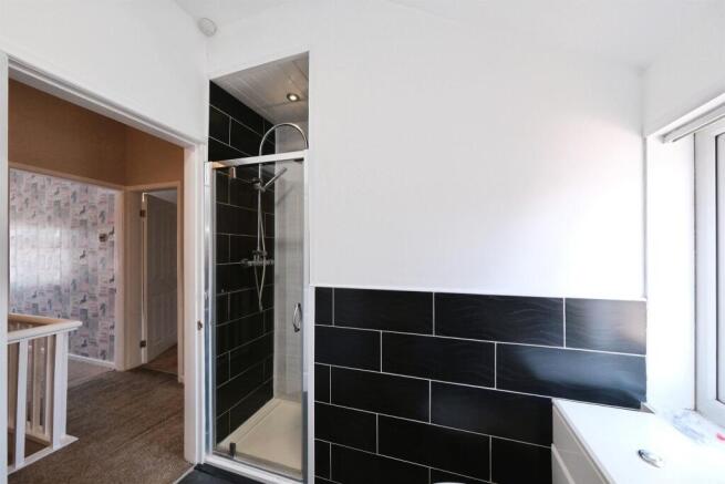 3 bed Terraced for sale Image 9