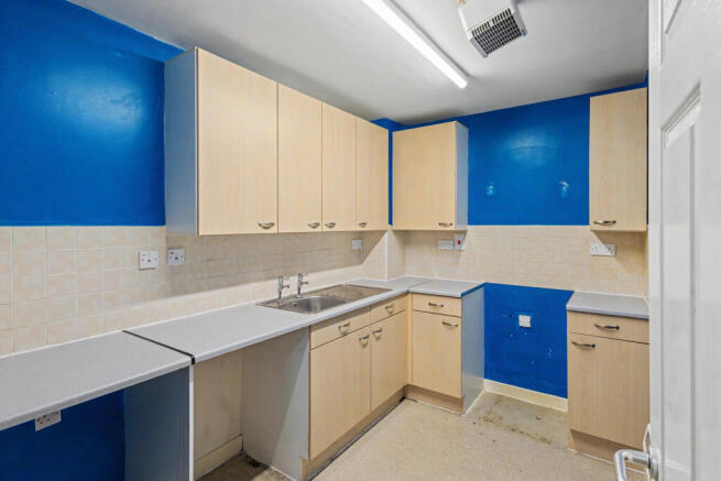 Flat 15, Ashmoor House, Dragon Parade, Harrogate, North Yorkshire, HG1 5QF