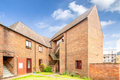 Harcourt House, North Street, Bicester, Oxfordshire