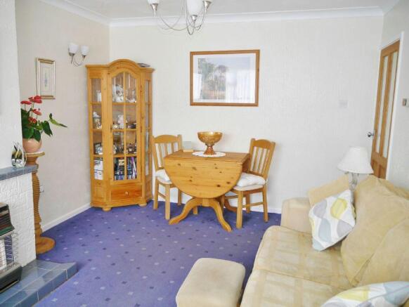 Lounge Photo 2