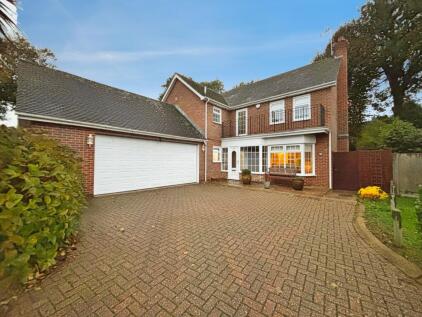 Blake Close, Walmer, Deal, Kent, CT14