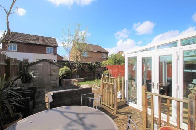 Side/rear garden