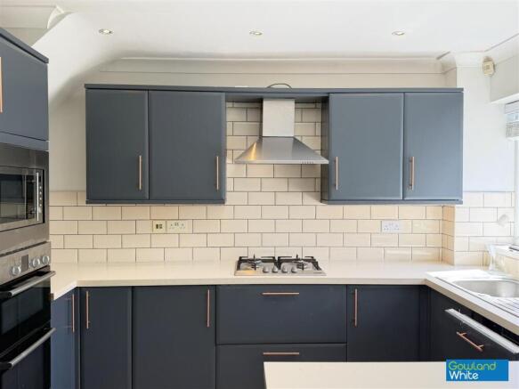 3 bed Semi-Detached for sale Image 4