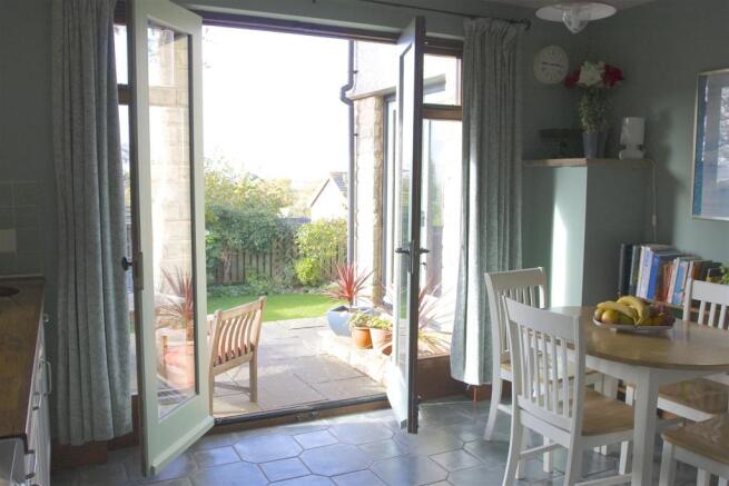 Kitchen to patio - S