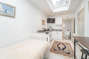 14, Oakhampton Road, Mill Hill, London NW7 1NH