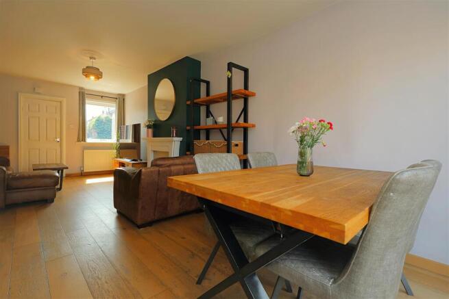 3 bed Terraced for sale Image 4