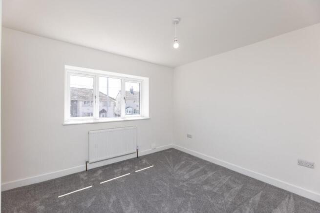 3 bed Semi-Detached for sale Image 8