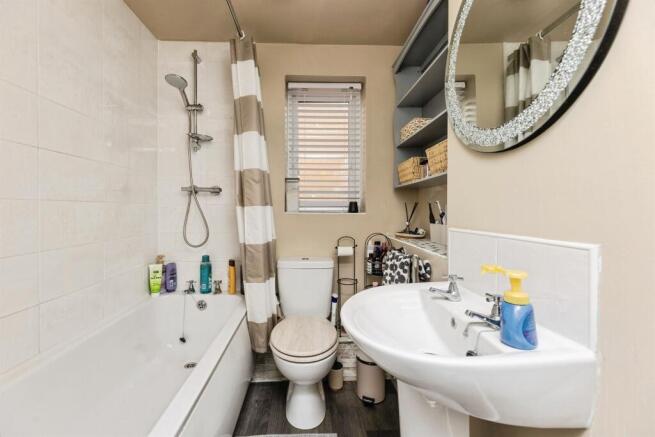 2 bed Semi-Detached for sale Image 6