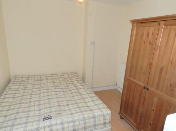 3 bed Semi-Detached for sale Image 9