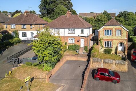 Sawpit Hill, Hazlemere, Buckinghamshire, HP15