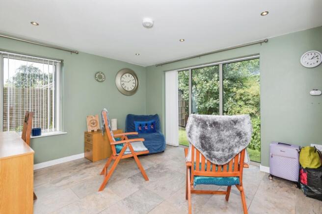 4 bed Detached for sale Image 10
