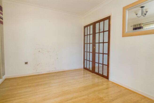 16 Blackpond Lane, Farnham Royal, Slough, SL2 3DS