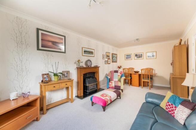 Sitting Room & Dining Area