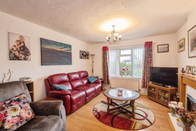 Butler Close, Tiverton photo 4