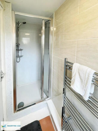 80ece8f6-IMG_587_...