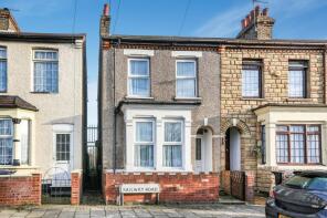 30, Railway Road, Waltham Cross EN8 7JA