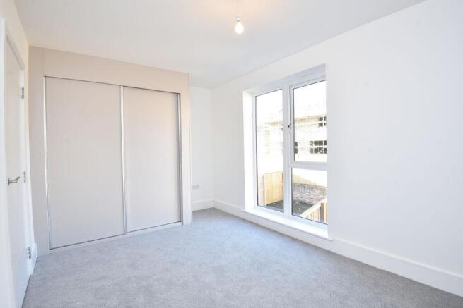 2 bed House to rent Image 6