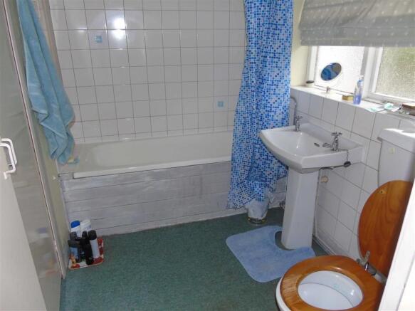 Ground Floor Bathroom