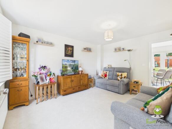 7 Redwood Avenue - EweMove Estate Agents Basingsto
