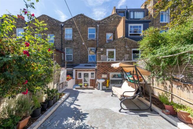 Dunlace Road, E5