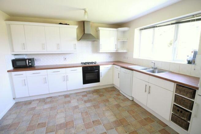 Kitchen/ Dinin...