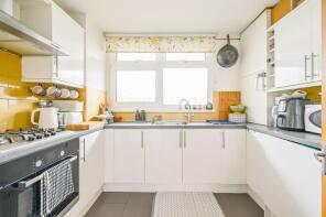 Flat 8, Stockton House, Ellsworth Street, London E2 0AY