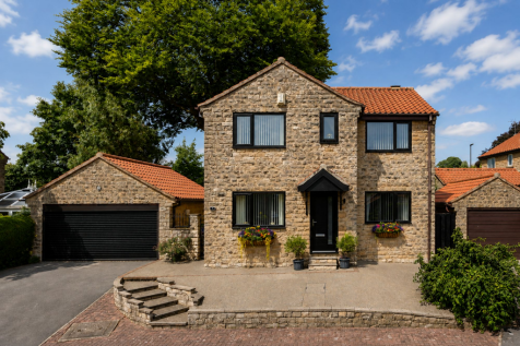 Aspen Way, Tadcaster, LS24