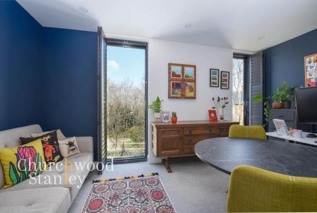 Second bedroom