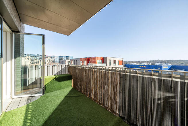 1430756-7-69b97b2...