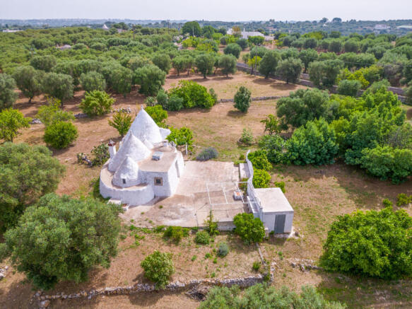 0022227-048_trullo_sessana_for_sale_ostuni_puglia_ital