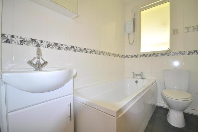Bathroom.JPG