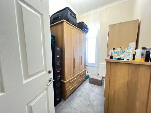 3 bed Terraced for sale Image 12