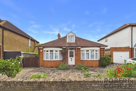 Acacia Avenue, Eastcote, HA4