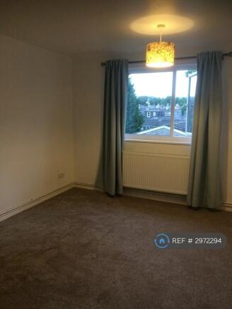 2 bed Flat to rent Image 10