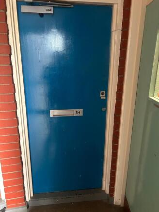 One Bedroom Studio Flat on Carrick Point