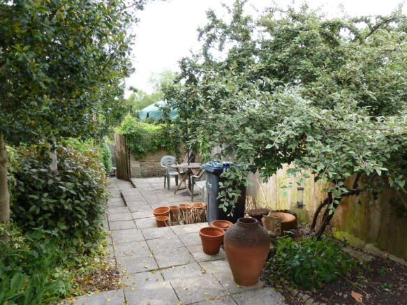 Photo 8