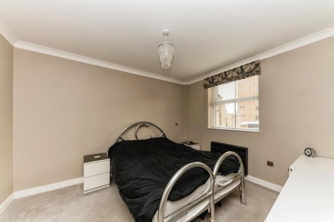 2 bed Apartment for sale Image 5
