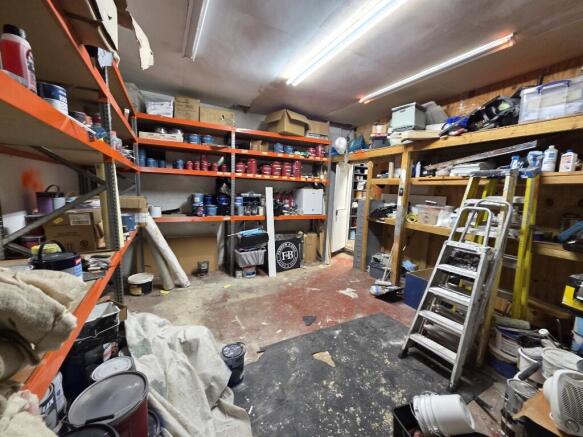 GARAGE