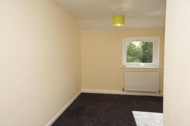 2 bed Semi-Detached to rent Image 9