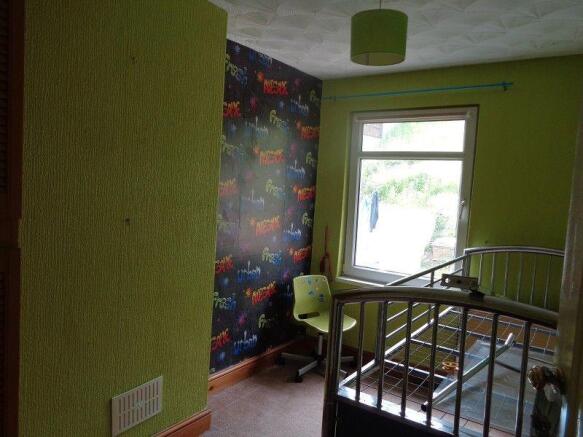 Bedroom 2 (REAR)
