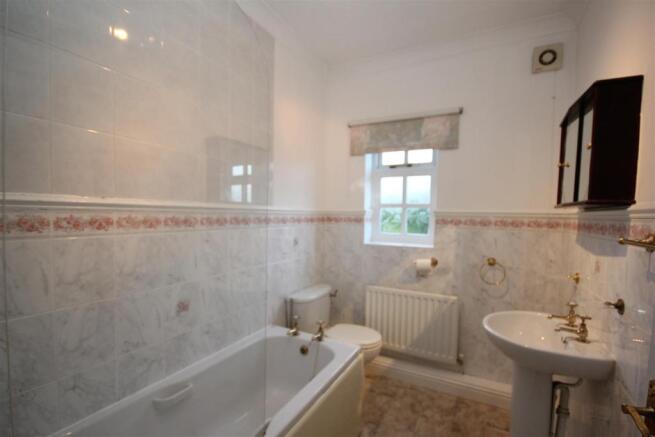bathroom.JPG