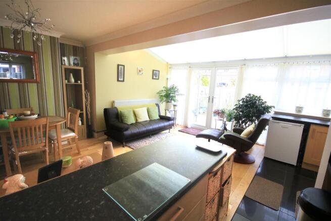 LIVING / DINING/ KITCHEN