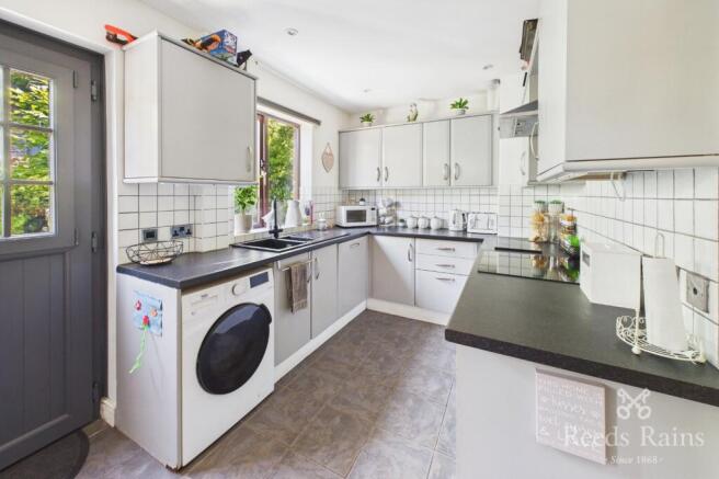 3 bed Terraced for sale Image 7