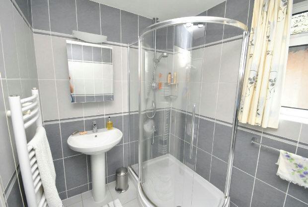 Bathroom 2nd Photo