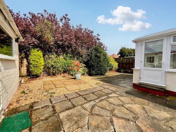 3 bed Detached Bungalow for sale Image 10